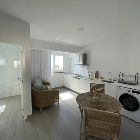 Tides Proprety - Medium Tide Apartment *